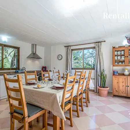Finca Can Llamas Holiday home